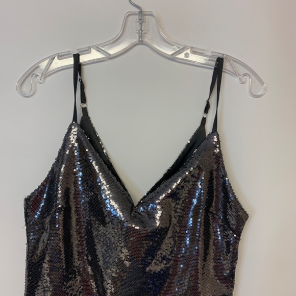 Forever 21 mini dress SZ M silver sequins bubble hem prom event formal disco NWT - Picture 2 of 7